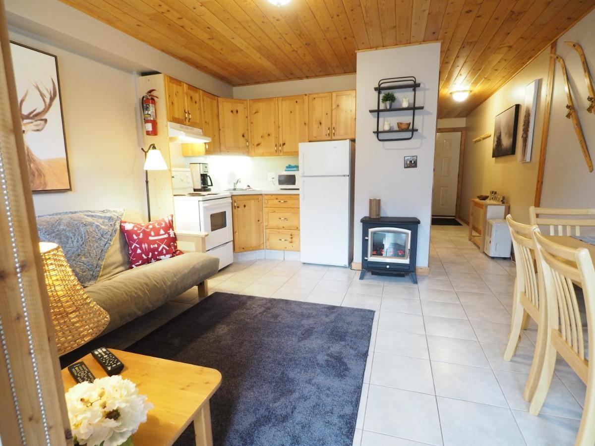 Rustic Cedar Retreat Condo Penticton Esterno foto